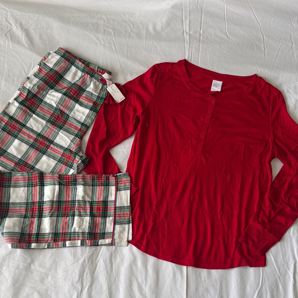 Women’s Christmas Pajama Set – Red Henley Top + Plaid Pants – Size M – NWT
